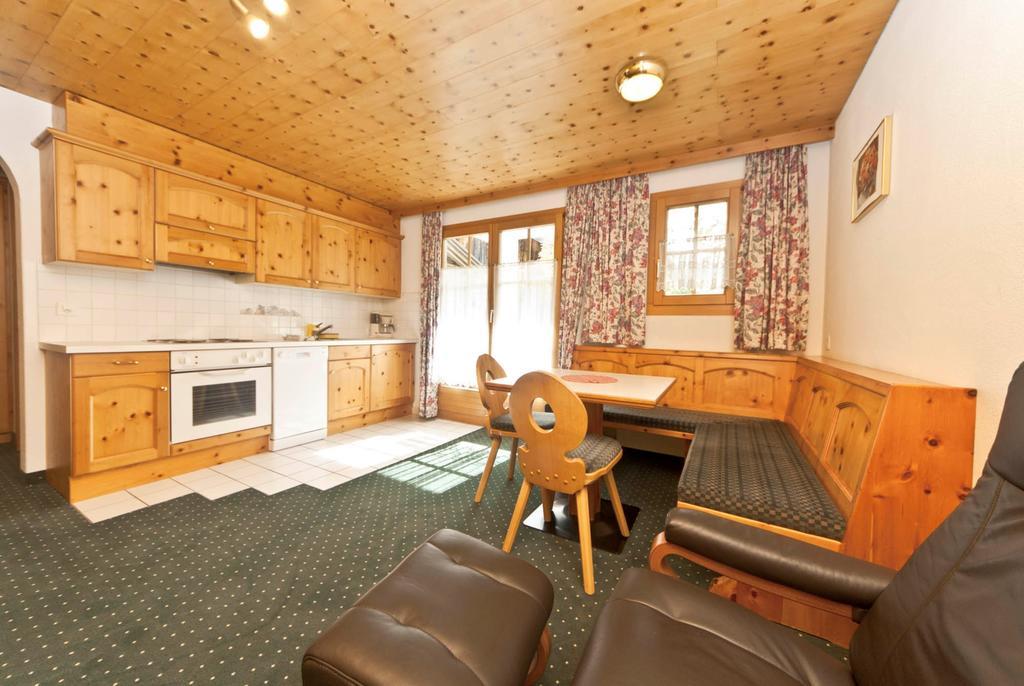 Appartement Laerchenhof Samnaun Værelse billede