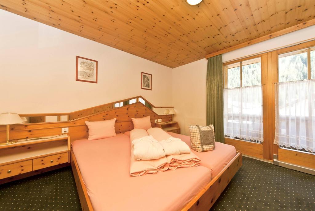 Appartement Laerchenhof Samnaun Værelse billede